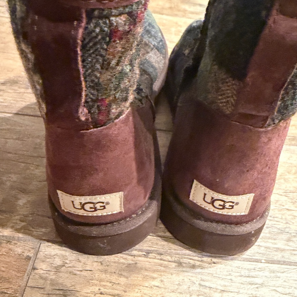 UGG Men's classic mini patchwork size 18 - image 1